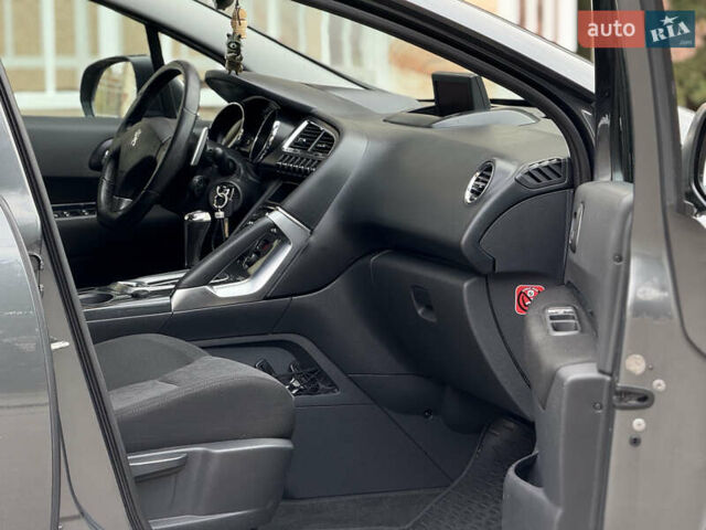 Пежо 3008 2009 в Тернополе на Automoto.ua Серый Пежо 3008, объемом двигателя 1.6 л и пробегом 244 тыс. км за 7999 $, фото 33 на Automoto.ua