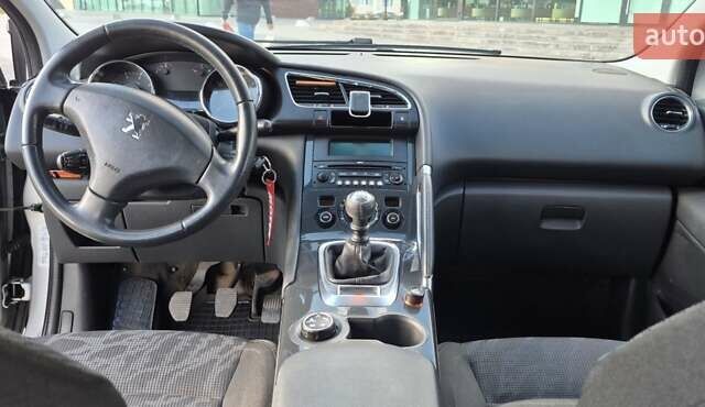 Пежо 3008 2009 в Хмельницком на Automoto.ua Серый Пежо 3008, объемом двигателя 1.6 л и пробегом 211 тыс. км за 6700 $, фото 15 на Automoto.ua