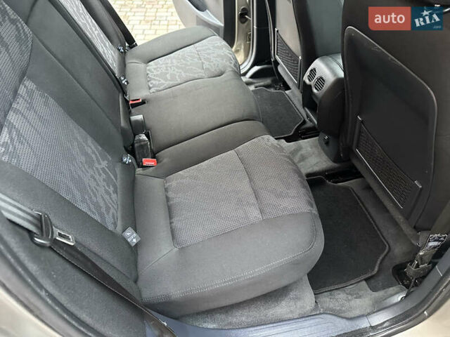 Серый Пежо 3008, объемом двигателя 1.6 л и пробегом 215 тыс. км за 6000 $, фото 13 на Automoto.ua