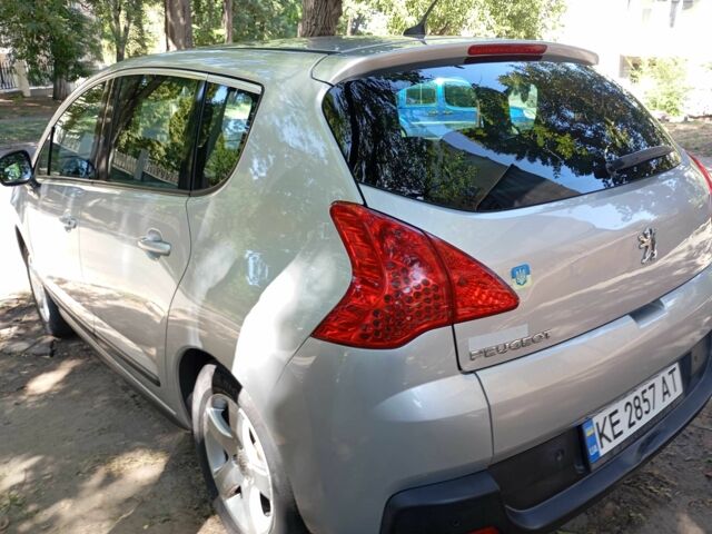 Сірий Пежо 3008, об'ємом двигуна 1.6 л та пробігом 152 тис. км за 6500 $, фото 1 на Automoto.ua