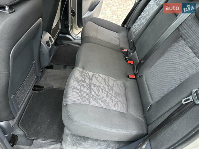 Серый Пежо 3008, объемом двигателя 1.6 л и пробегом 215 тыс. км за 6000 $, фото 5 на Automoto.ua