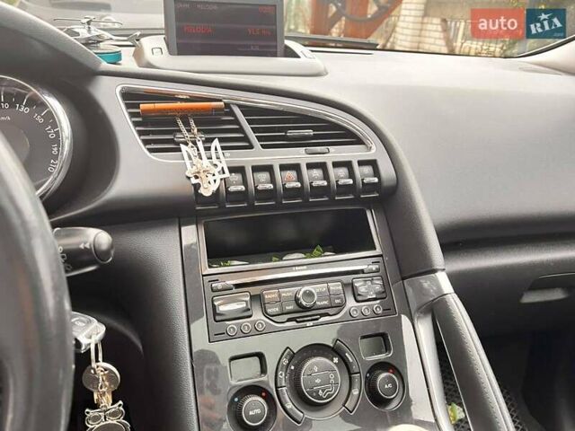 Сірий Пежо 3008, об'ємом двигуна 1.6 л та пробігом 200 тис. км за 8000 $, фото 2 на Automoto.ua