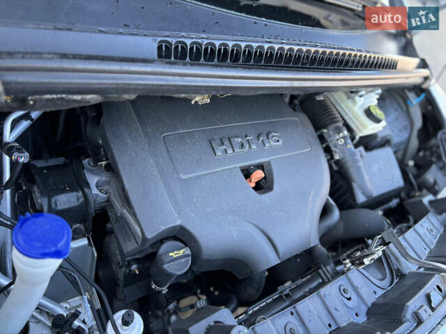 Серый Пежо 3008, объемом двигателя 2 л и пробегом 264 тыс. км за 7699 $, фото 23 на Automoto.ua
