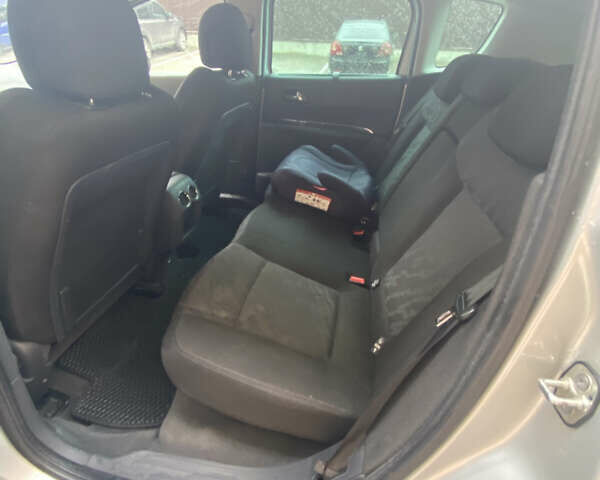 Сірий Пежо 3008, об'ємом двигуна 1.56 л та пробігом 240 тис. км за 8200 $, фото 8 на Automoto.ua