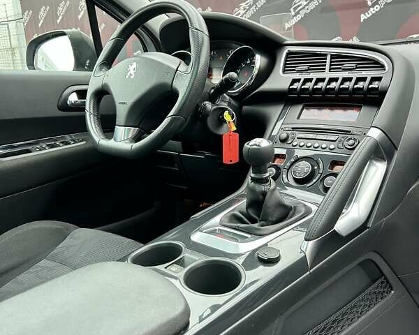 Сірий Пежо 3008, об'ємом двигуна 1.6 л та пробігом 193 тис. км за 8300 $, фото 16 на Automoto.ua