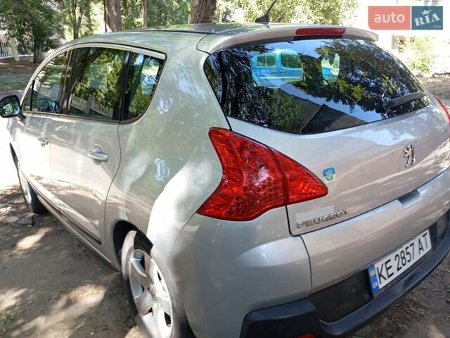 Серый Пежо 3008, объемом двигателя 1.6 л и пробегом 174 тыс. км за 6800 $, фото 1 на Automoto.ua