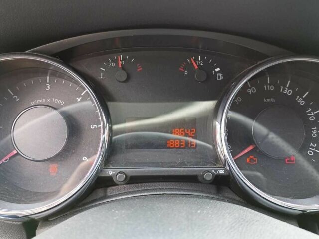 Серый Пежо 3008, объемом двигателя 1.6 л и пробегом 189 тыс. км за 6400 $, фото 4 на Automoto.ua