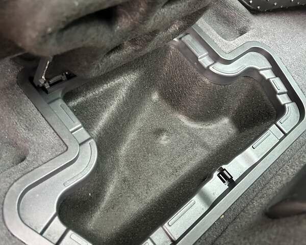 Сірий Пежо 3008, об'ємом двигуна 1.6 л та пробігом 193 тис. км за 8300 $, фото 20 на Automoto.ua