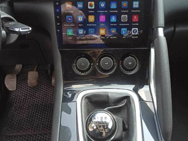 Серый Пежо 3008, объемом двигателя 1.6 л и пробегом 189 тыс. км за 6400 $, фото 3 на Automoto.ua