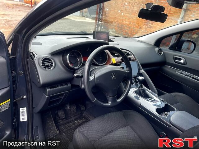 Серый Пежо 3008, объемом двигателя 1.6 л и пробегом 295 тыс. км за 6700 $, фото 8 на Automoto.ua