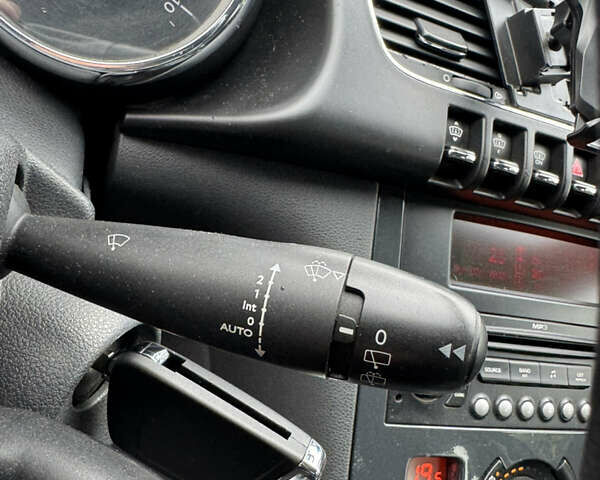 Серый Пежо 3008, объемом двигателя 1.6 л и пробегом 279 тыс. км за 6999 $, фото 19 на Automoto.ua