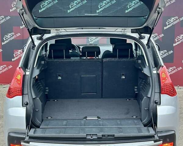 Сірий Пежо 3008, об'ємом двигуна 1.6 л та пробігом 193 тис. км за 8300 $, фото 9 на Automoto.ua