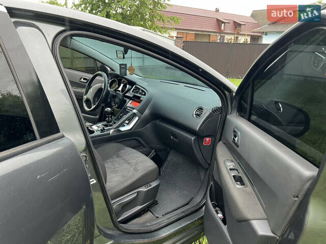 Серый Пежо 3008, объемом двигателя 1.56 л и пробегом 176 тыс. км за 9000 $, фото 32 на Automoto.ua