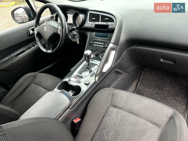 Сірий Пежо 3008, об'ємом двигуна 1.6 л та пробігом 264 тис. км за 7399 $, фото 17 на Automoto.ua