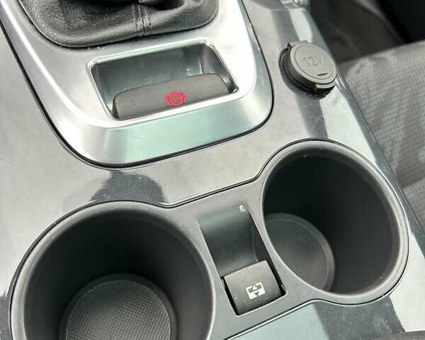 Сірий Пежо 3008, об'ємом двигуна 1.6 л та пробігом 193 тис. км за 8300 $, фото 26 на Automoto.ua