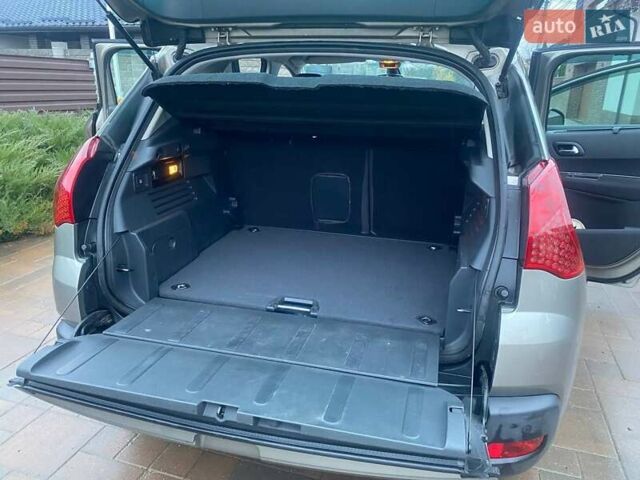 Сірий Пежо 3008, об'ємом двигуна 1.6 л та пробігом 245 тис. км за 6500 $, фото 1 на Automoto.ua