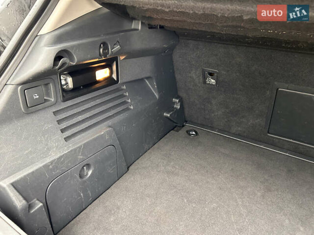 Серый Пежо 3008, объемом двигателя 1.56 л и пробегом 235 тыс. км за 7100 $, фото 15 на Automoto.ua