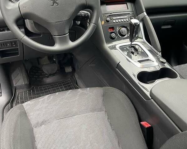 Серый Пежо 3008, объемом двигателя 1.6 л и пробегом 141 тыс. км за 7299 $, фото 25 на Automoto.ua