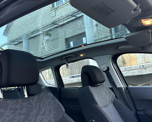 Серый Пежо 3008, объемом двигателя 1.6 л и пробегом 213 тыс. км за 8200 $, фото 2 на Automoto.ua