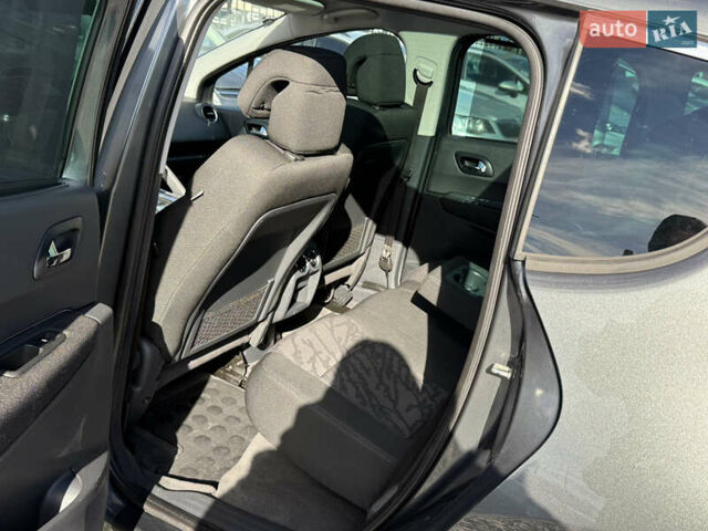 Пежо 3008 2010 в Стрые на Automoto.ua Серый Пежо 3008, объемом двигателя 1.6 л и пробегом 219 тыс. км за 9500 $, фото 50 на Automoto.ua