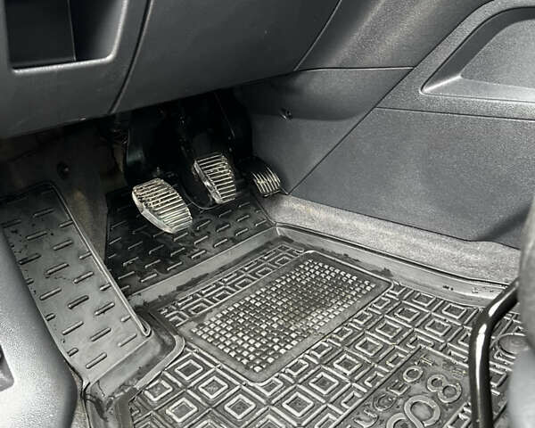 Серый Пежо 3008, объемом двигателя 1.6 л и пробегом 225 тыс. км за 8000 $, фото 52 на Automoto.ua