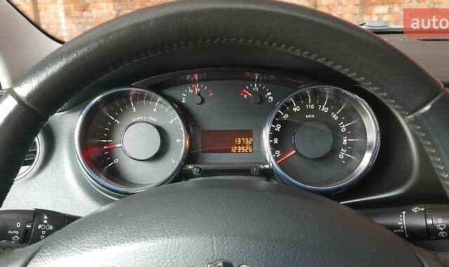 Сірий Пежо 3008, об'ємом двигуна 1.6 л та пробігом 124 тис. км за 7599 $, фото 49 на Automoto.ua
