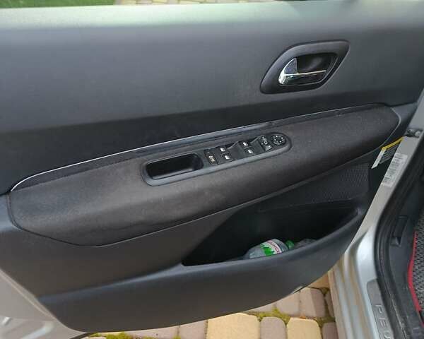 Сірий Пежо 3008, об'ємом двигуна 1.6 л та пробігом 180 тис. км за 8300 $, фото 8 на Automoto.ua