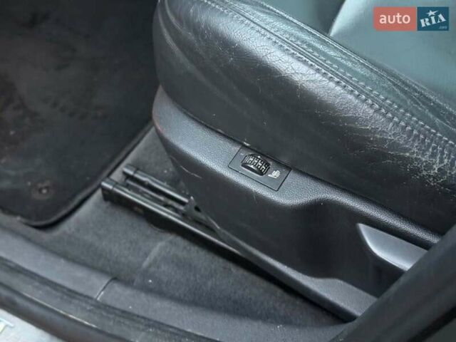 Пежо 3008 2010 у Києві на Automoto.ua Сірий Пежо 3008, об'ємом двигуна 1.6 л та пробігом 258 тис. км за 9490 $, фото 21 на Automoto.ua