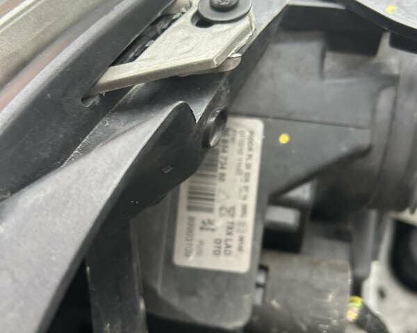 Сірий Пежо 3008, об'ємом двигуна 1.6 л та пробігом 170 тис. км за 8999 $, фото 24 на Automoto.ua