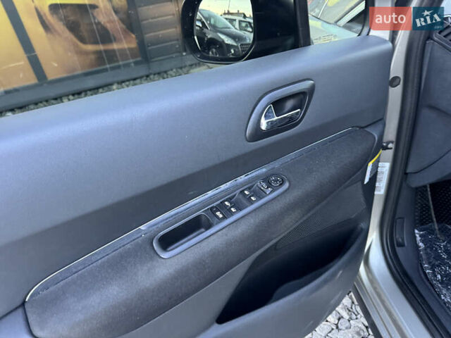 Пежо 3008 2010 в Стрые на Automoto.ua Серый Пежо 3008, объемом двигателя 1.6 л и пробегом 260 тыс. км за 6300 $, фото 43 на Automoto.ua