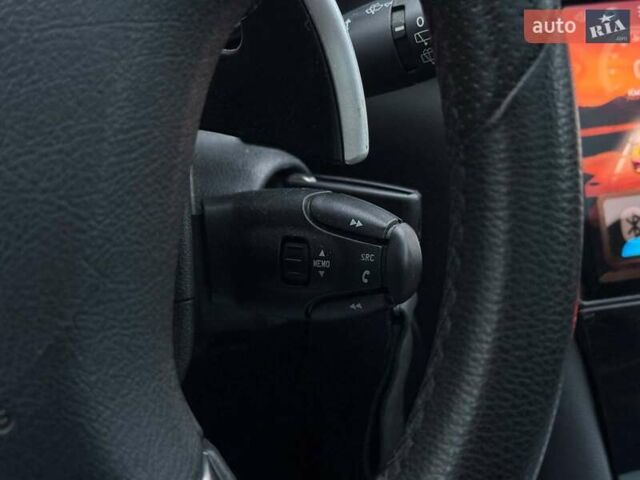 Пежо 3008 2010 у Києві на Automoto.ua Сірий Пежо 3008, об'ємом двигуна 1.6 л та пробігом 258 тис. км за 9490 $, фото 29 на Automoto.ua