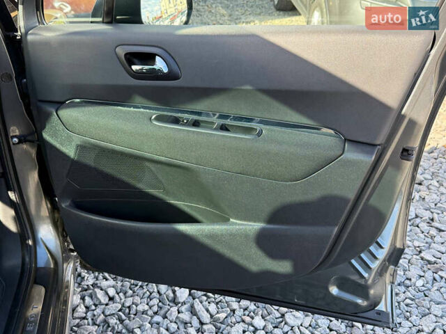 Серый Пежо 3008, объемом двигателя 1.6 л и пробегом 219 тыс. км за 9500 $, фото 40 на Automoto.ua