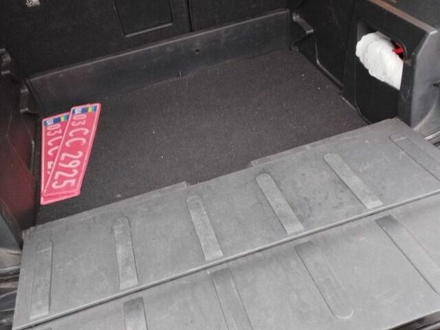 Сірий Пежо 3008, об'ємом двигуна 1.6 л та пробігом 212 тис. км за 9200 $, фото 11 на Automoto.ua