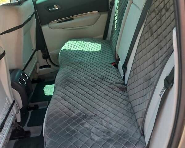 Серый Пежо 3008, объемом двигателя 1.56 л и пробегом 317 тыс. км за 7700 $, фото 20 на Automoto.ua