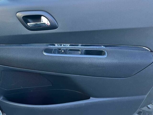 Пежо 3008 2010 в Коломые на Automoto.ua Серый Пежо 3008, объемом двигателя 1.6 л и пробегом 246 тыс. км за 7600 $, фото 22 на Automoto.ua