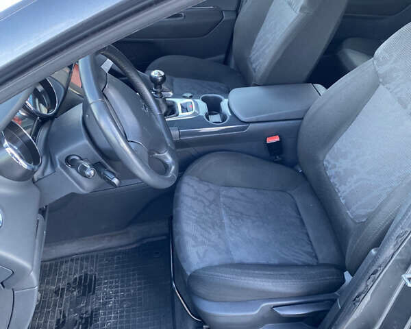 Сірий Пежо 3008, об'ємом двигуна 1.56 л та пробігом 382 тис. км за 6500 $, фото 10 на Automoto.ua