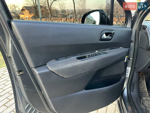 Сірий Пежо 3008, об'ємом двигуна 1.6 л та пробігом 238 тис. км за 8250 $, фото 27 на Automoto.ua