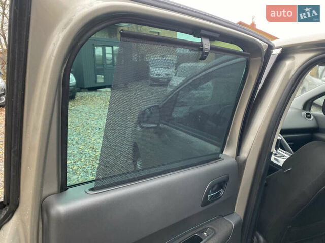 Серый Пежо 3008, объемом двигателя 1.56 л и пробегом 318 тыс. км за 7499 $, фото 33 на Automoto.ua