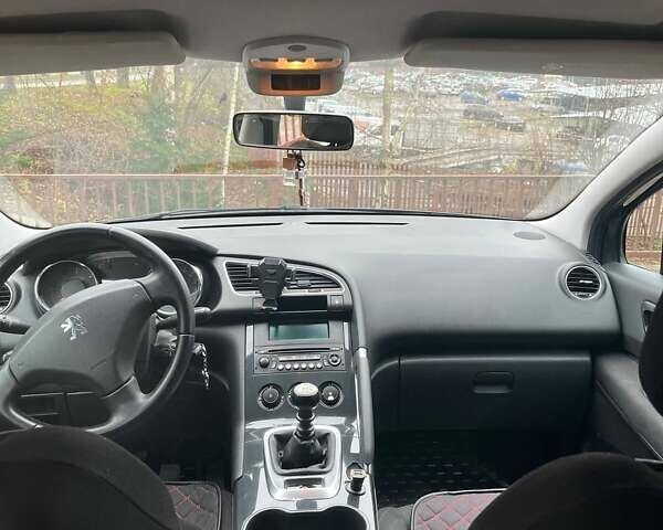 Сірий Пежо 3008, об'ємом двигуна 1.56 л та пробігом 329 тис. км за 7200 $, фото 14 на Automoto.ua