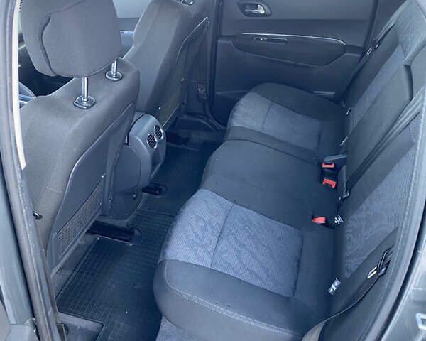 Сірий Пежо 3008, об'ємом двигуна 1.56 л та пробігом 382 тис. км за 6500 $, фото 12 на Automoto.ua