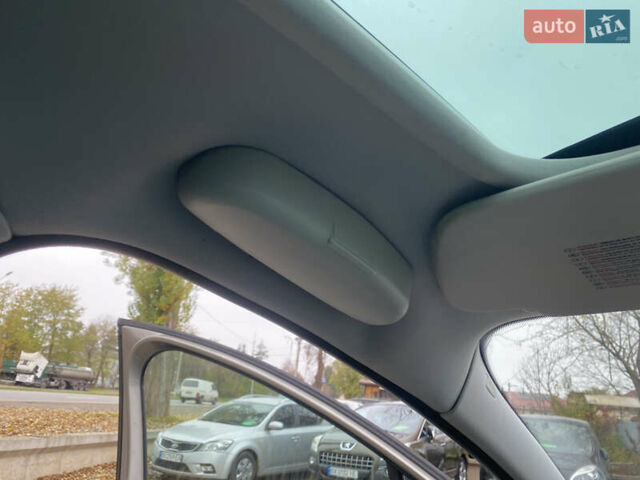 Серый Пежо 3008, объемом двигателя 1.56 л и пробегом 318 тыс. км за 7499 $, фото 31 на Automoto.ua