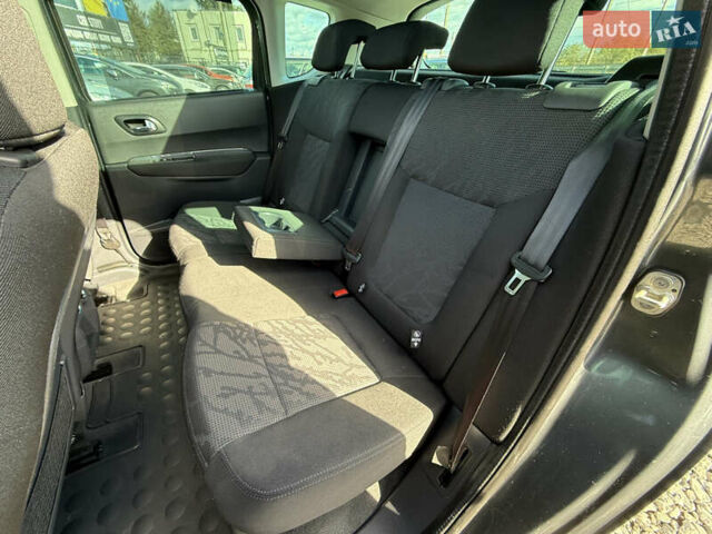 Пежо 3008 2010 в Стрые на Automoto.ua Серый Пежо 3008, объемом двигателя 1.6 л и пробегом 219 тыс. км за 9500 $, фото 52 на Automoto.ua