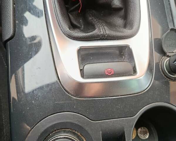 Сірий Пежо 3008, об'ємом двигуна 1.6 л та пробігом 180 тис. км за 8300 $, фото 4 на Automoto.ua