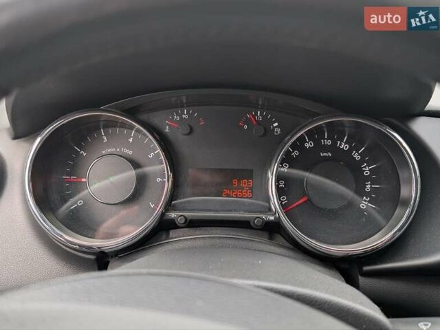 Сірий Пежо 3008, об'ємом двигуна 1.6 л та пробігом 243 тис. км за 7800 $, фото 7 на Automoto.ua