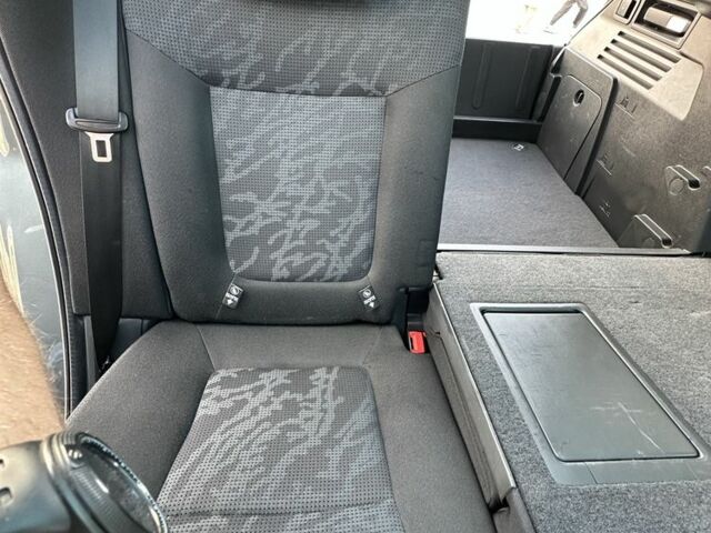 Серый Пежо 3008, объемом двигателя 1.6 л и пробегом 211 тыс. км за 8200 $, фото 5 на Automoto.ua