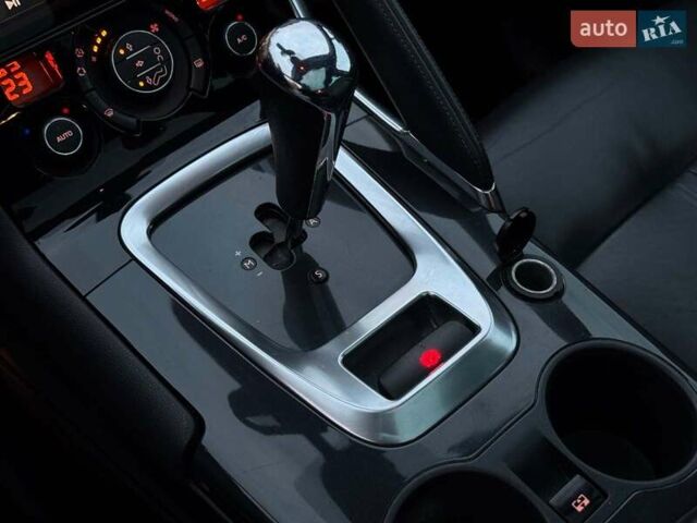 Пежо 3008 2010 у Києві на Automoto.ua Сірий Пежо 3008, об'ємом двигуна 1.6 л та пробігом 258 тис. км за 9490 $, фото 22 на Automoto.ua