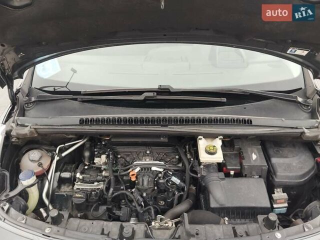 Сірий Пежо 3008, об'ємом двигуна 2 л та пробігом 272 тис. км за 8900 $, фото 28 на Automoto.ua