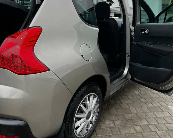 Серый Пежо 3008, объемом двигателя 1.6 л и пробегом 225 тыс. км за 8000 $, фото 65 на Automoto.ua