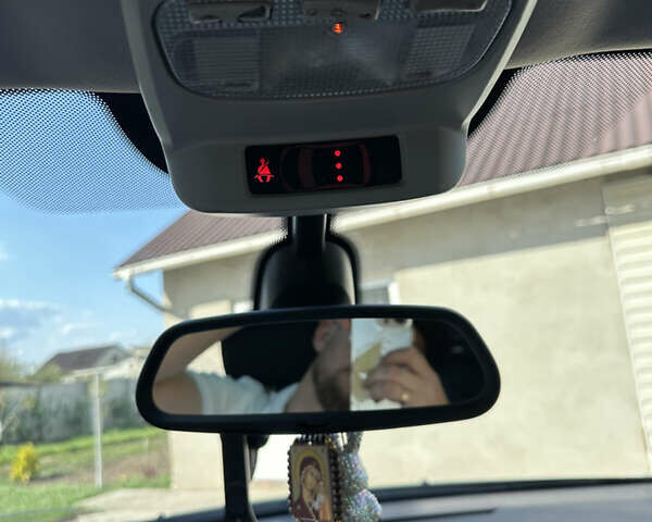 Пежо 3008 2010 в Ровно на Automoto.ua Серый Пежо 3008, объемом двигателя 1.6 л и пробегом 211 тыс. км за 8100 $, фото 18 на Automoto.ua