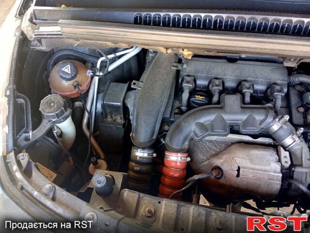 Сірий Пежо 3008, об'ємом двигуна 1.6 л та пробігом 215 тис. км за 7800 $, фото 9 на Automoto.ua